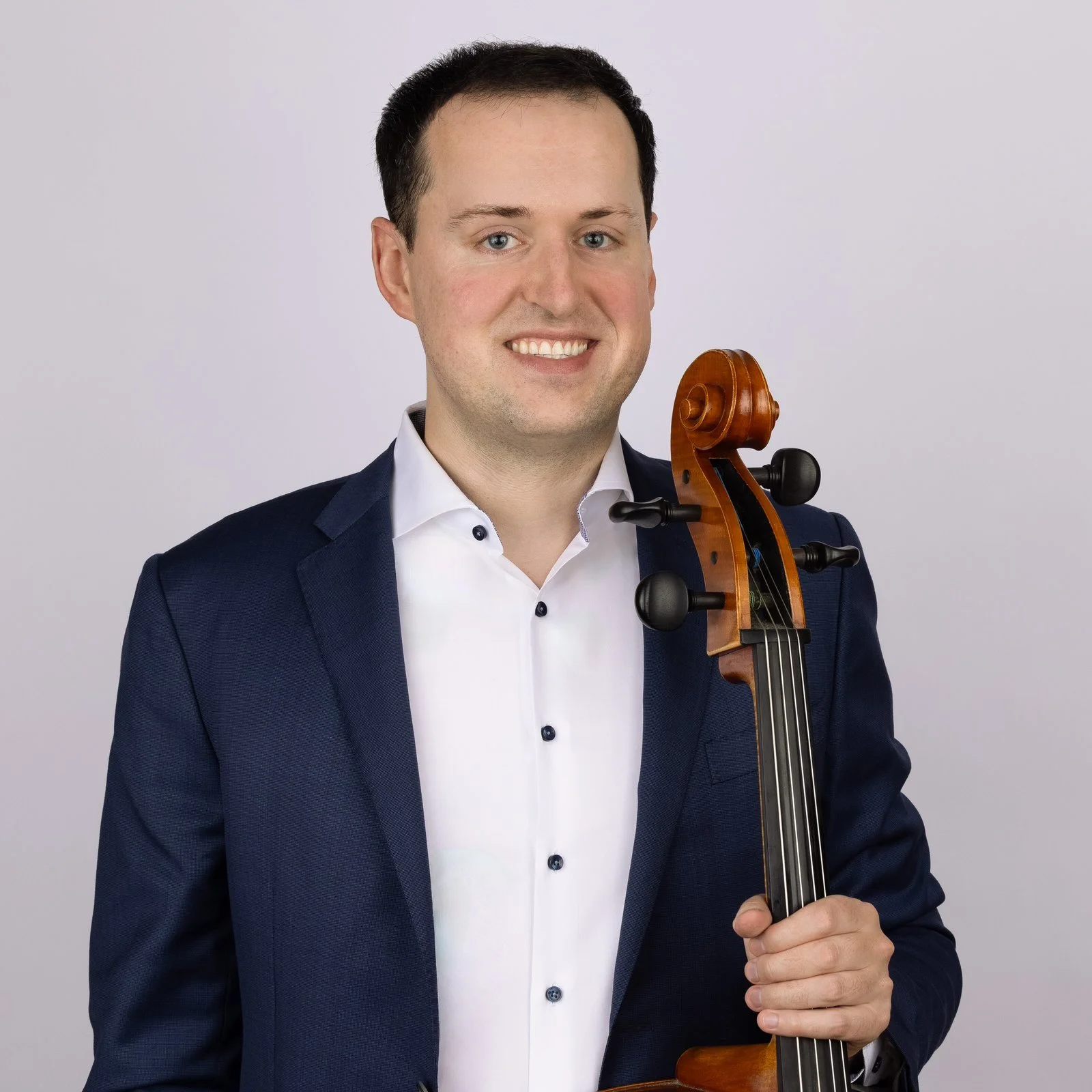 Stephen Dorff, cello soloist.   Music of Carl Maria von Weber, Victor Herbert, Ludwig van Beethoven