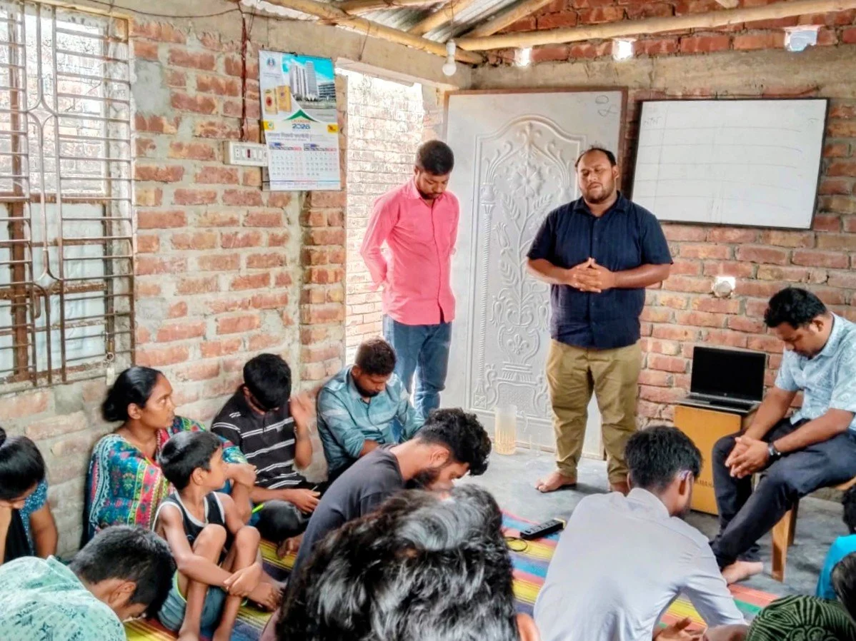 BANGLADESH - discipleship training Bob & Tami Erisman.jpg
