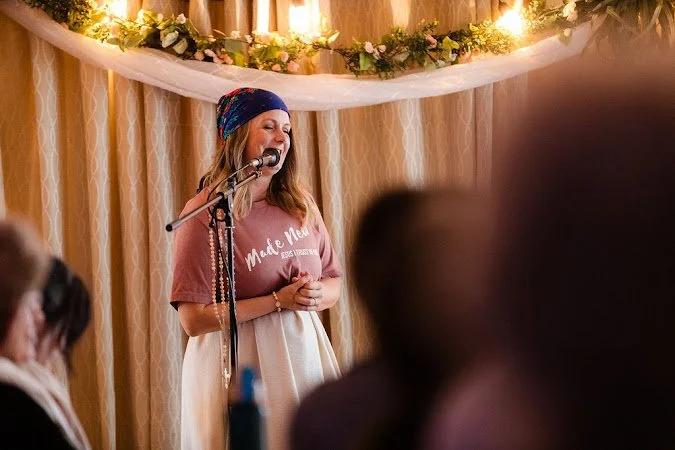 CANADA - giving a talk at retreat Tami Erisman.jpg