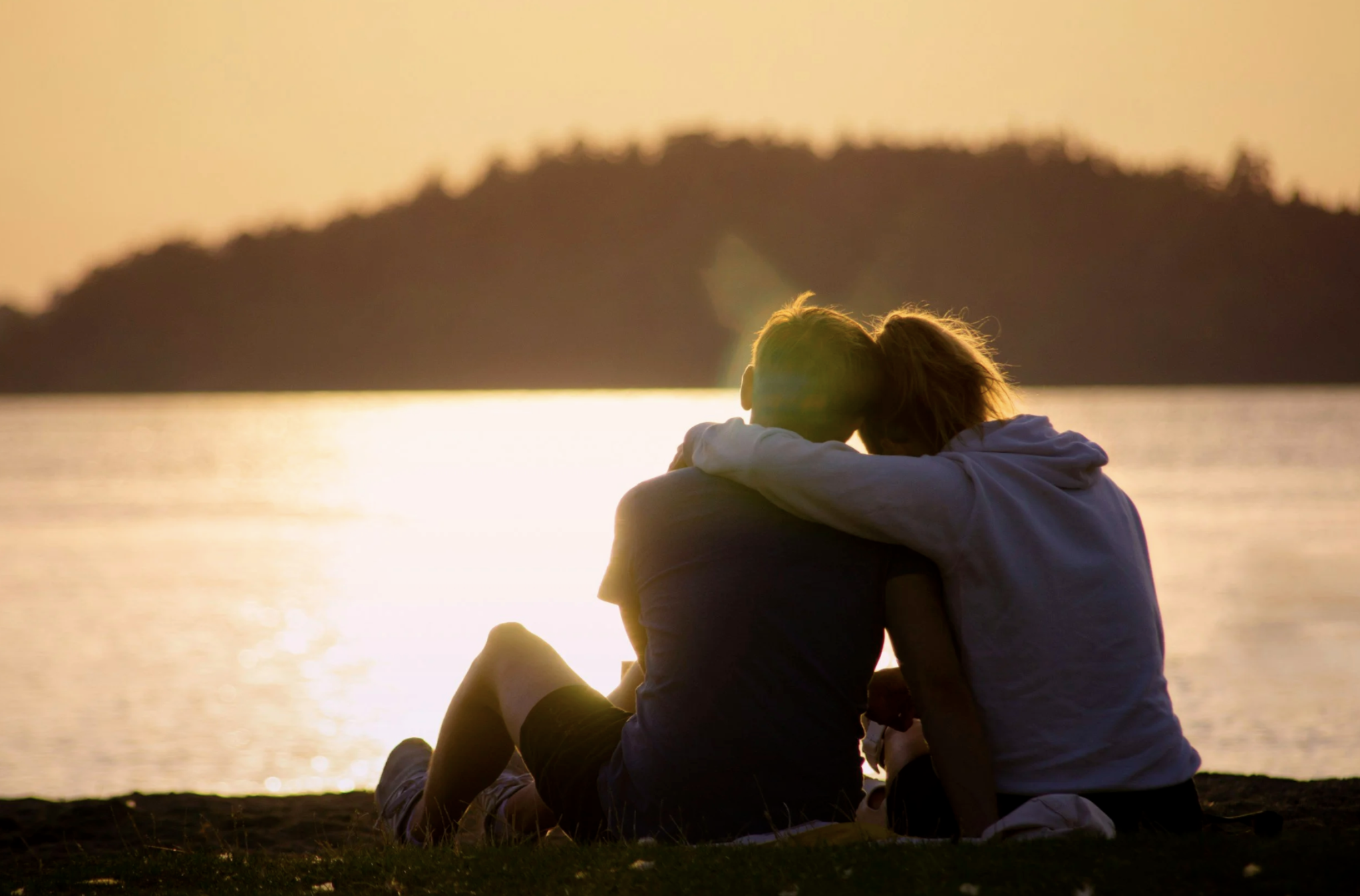 How to Be There for Someone Who's Grieving
