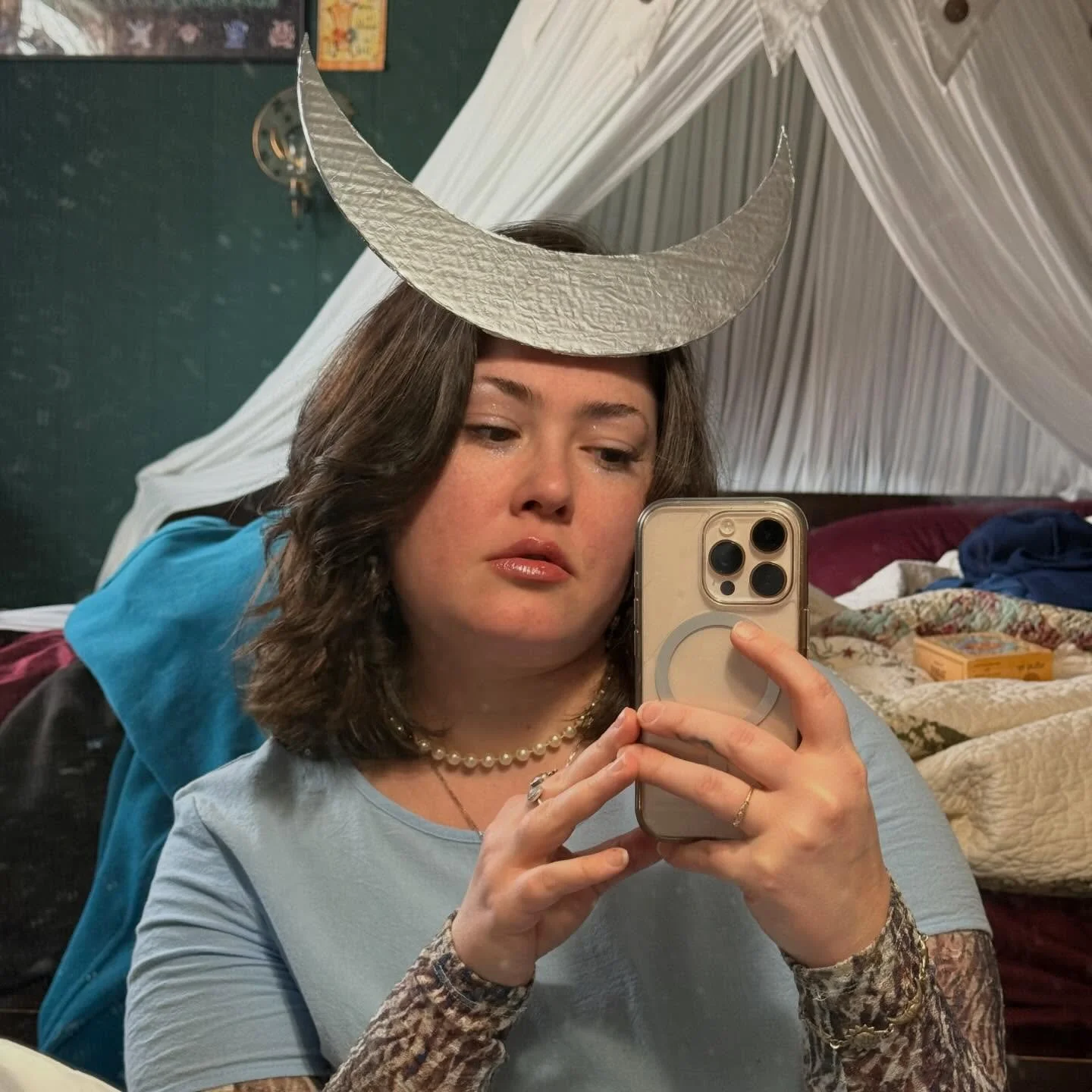 I absolutely love being invited to read tarot at personal celebrations and this birthday party I worked today was AWESOME! The theme was on point and everyone was committed to the bit - dressed up as a different tarot card - I absolutely had to grab 