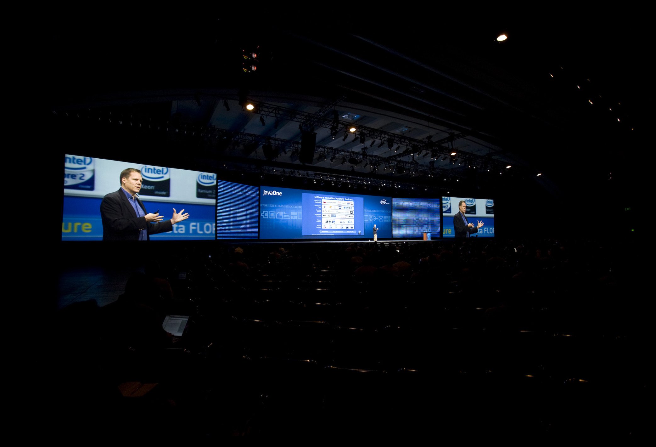 iamvichai_javaone_intel_keynote.jpg