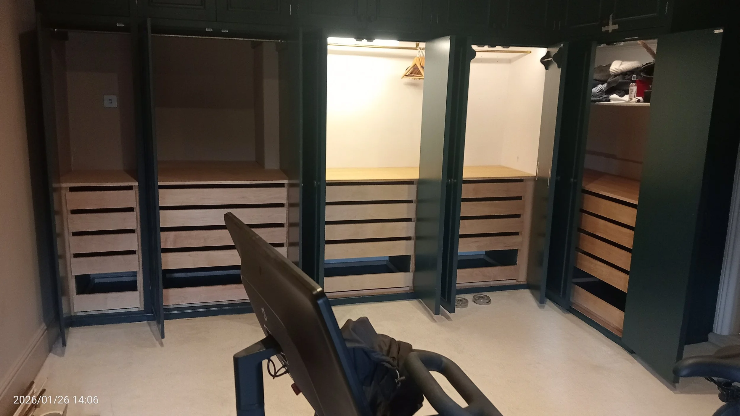 Fittings inside using maple and maple veneer