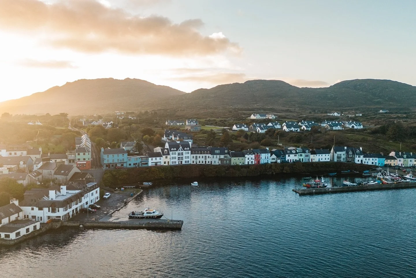 Ireland
.
.
.
#ireland #drone #sonyalpha #landscapephotography