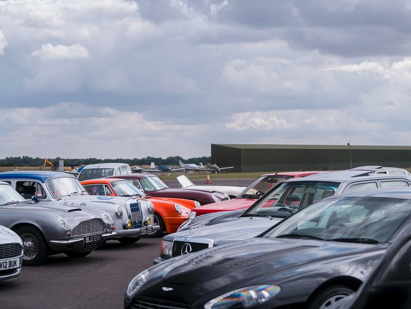 Shooting a track day at Thruxton race circuit for wren classics.
.
.
.
.
#carphotographer #car #trackday
