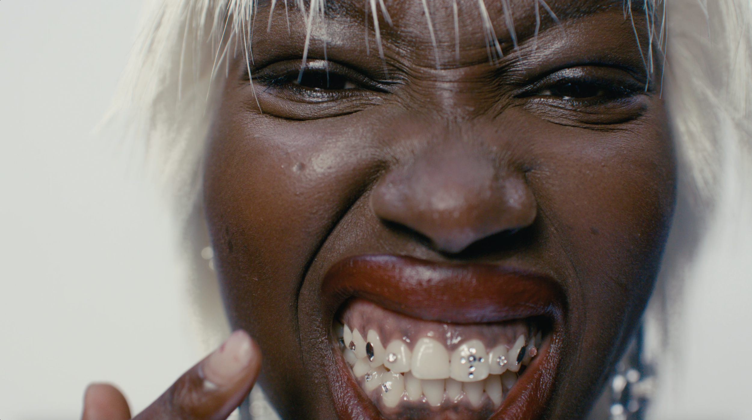 September Issue x VOGUE CZ