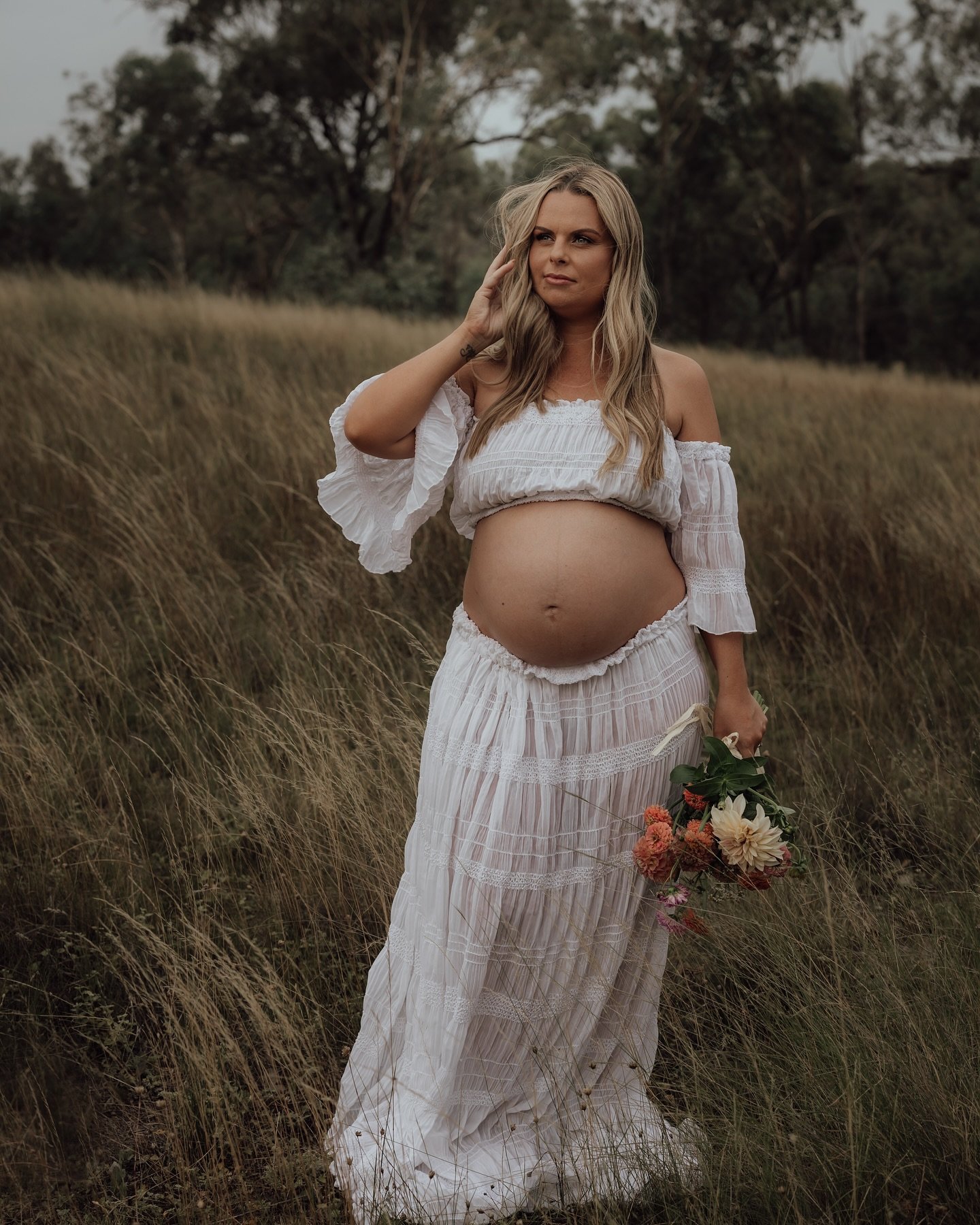 The beautiful Gray Family 💖

I can&rsquo;t wait to meet the newest member of this family in a few days 🥰💕

If you&rsquo;re having a baby this year and would love beautiful memories captured like this 😍 DM 🍼and I&rsquo;ll send you some info on my