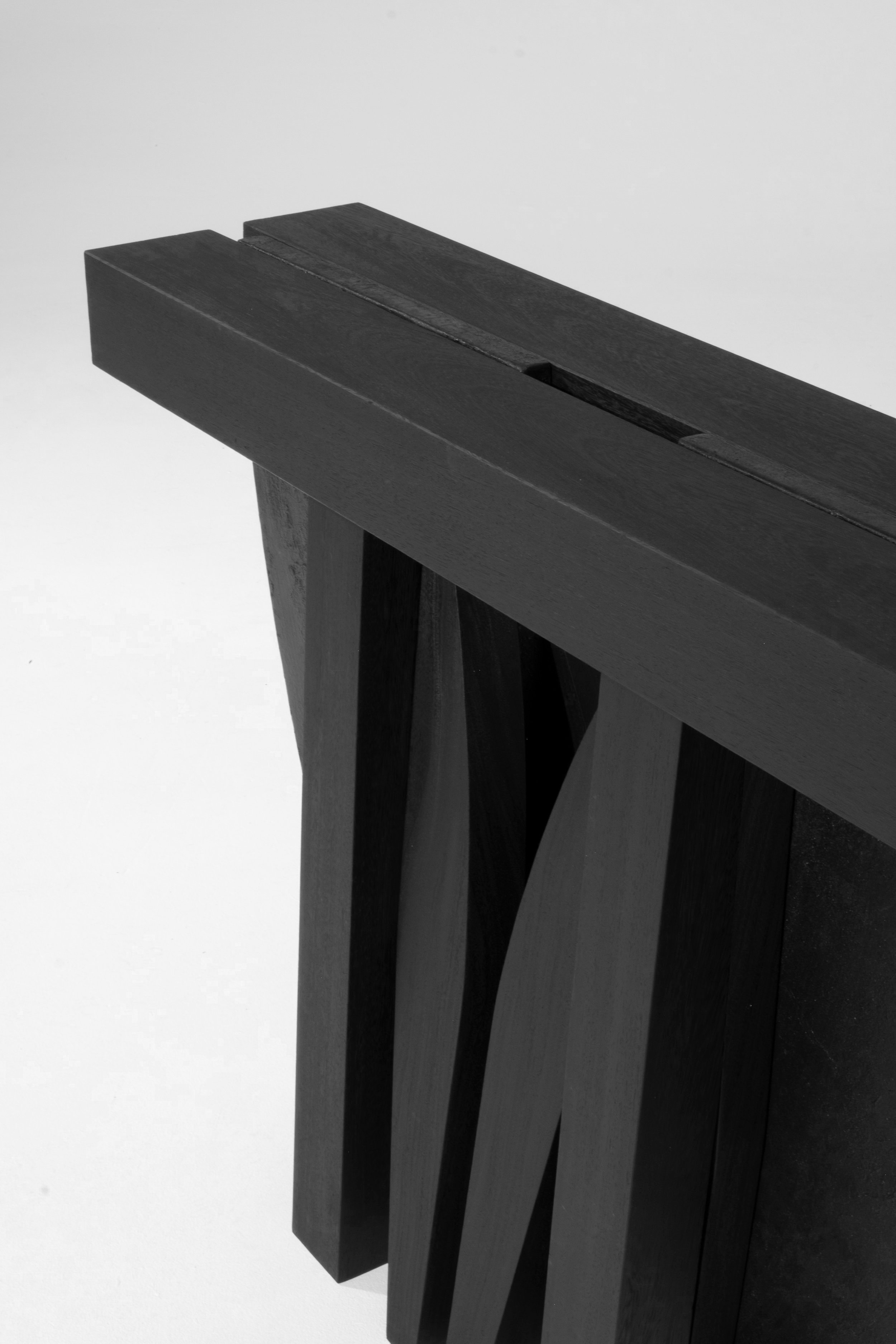 Arno+Declercq+-+Work+-+Umbo+Hallway+Table+-+7.jpg