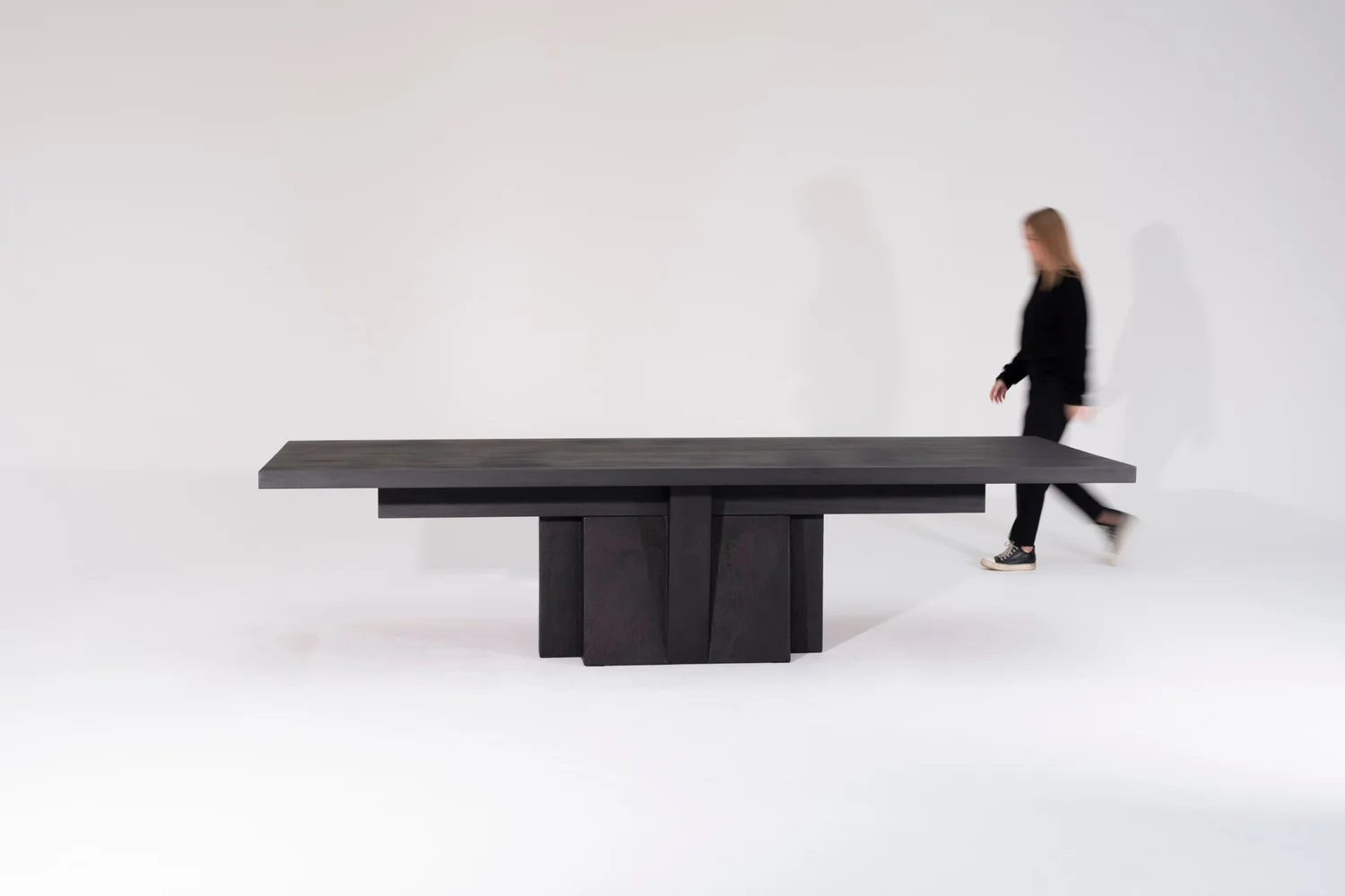 Dining Table 032025 by Arno Declercq — complete product view