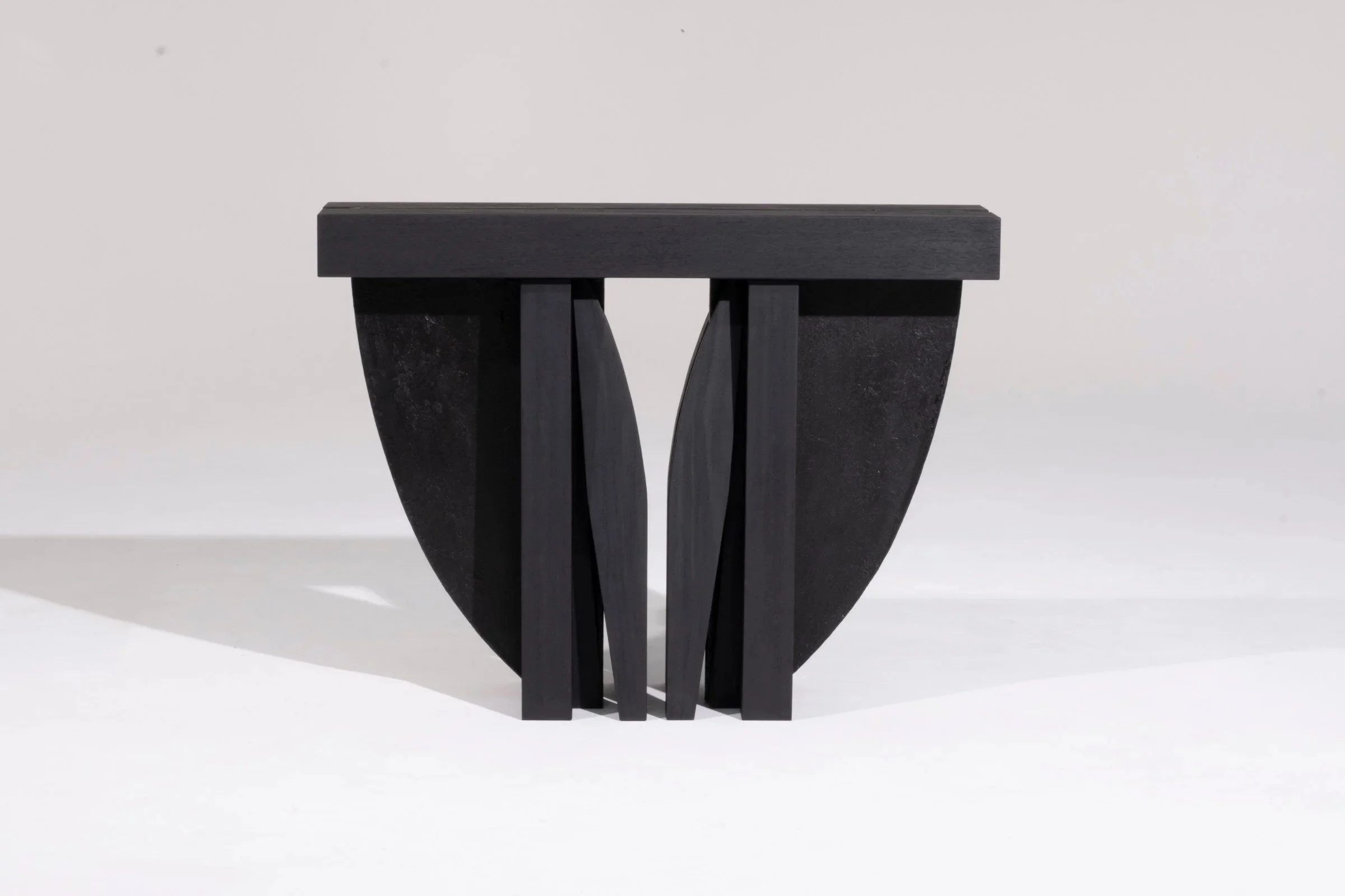 UMBO HALLWAY TABLE