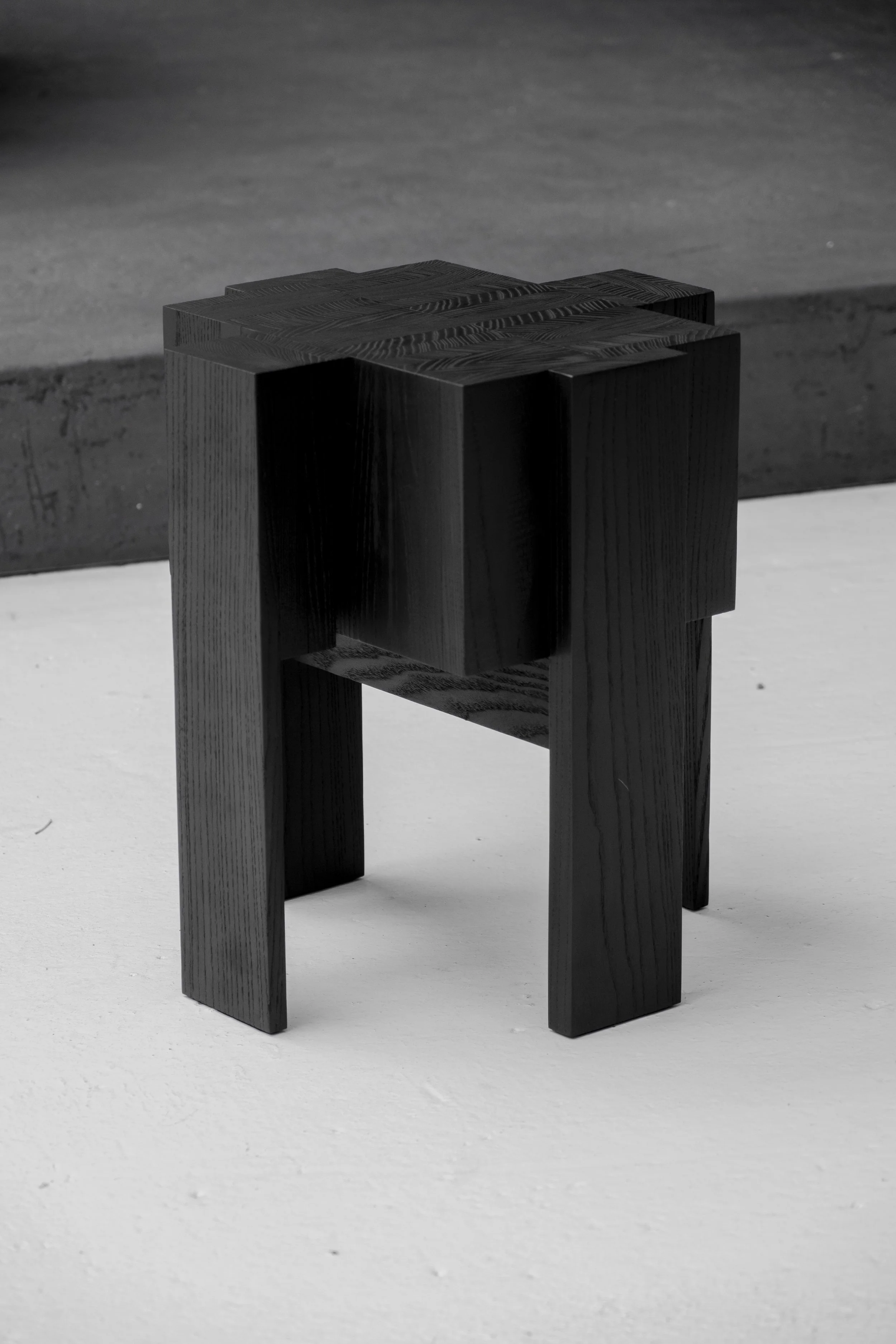 FUNDAMENT SIDE TABLE