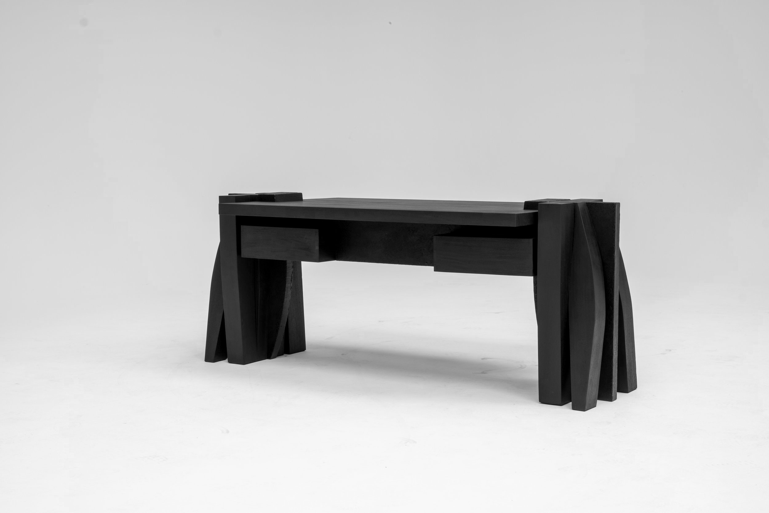 Arno+Declercq+-+Work+-+Umbo+Desk+-+2.jpg