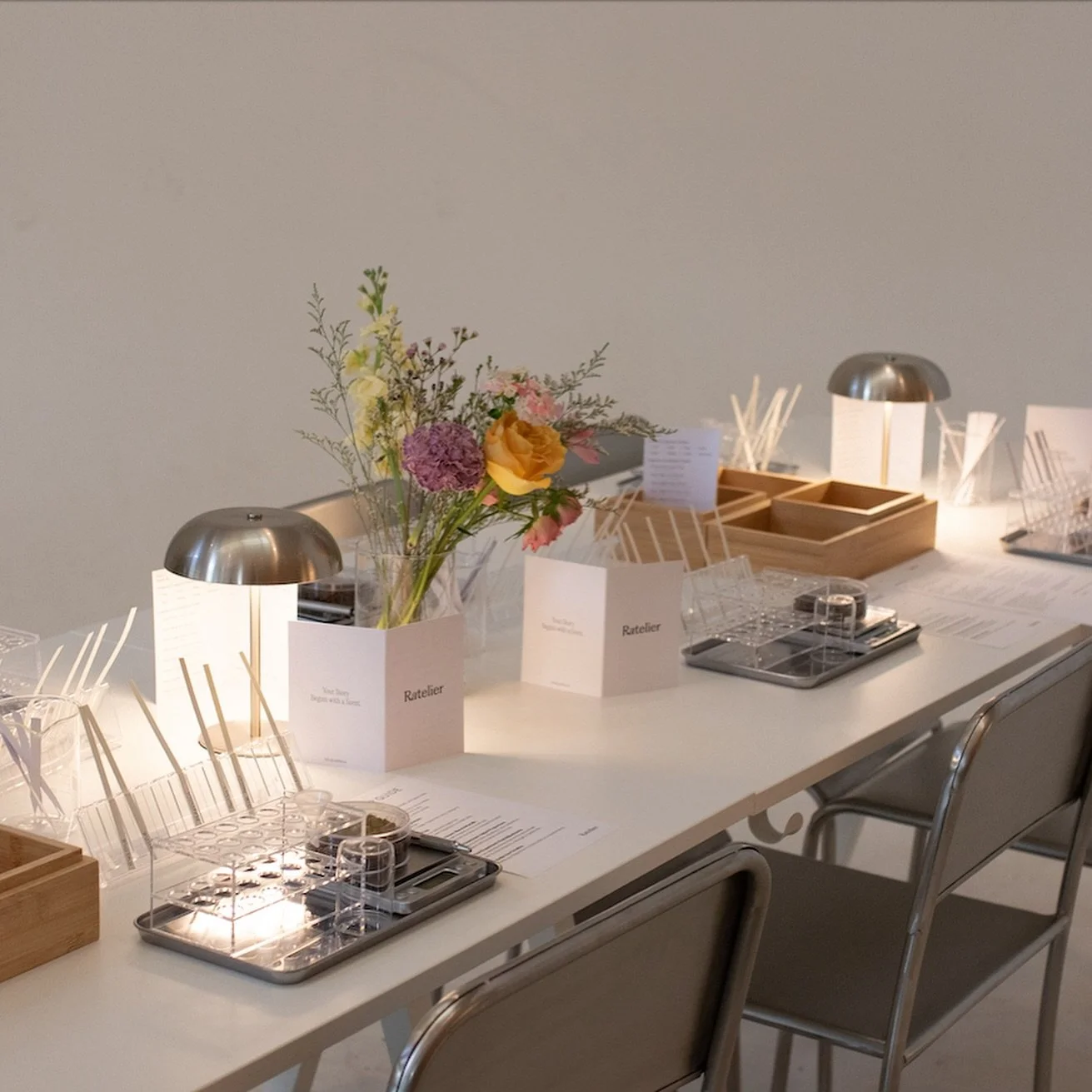 FLOWERS+ FRAGRANCE? Immediately yes. 
We are teaming up with our friends at @ratelier_note for AROMA IN BLOOM to give you an afternoon of creative wander for the senses. 
Join us first for a lesson in flowering followed by a custom perfume making ses