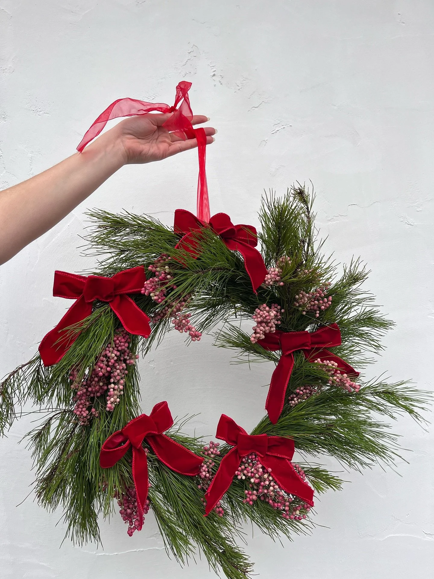 THE PEOPLE LOVE A HOLIDAY WINTER WREATH AND WE LOVE THE PEOPLE 🫶🌲
Our Winter Wreath Workshop dates are filling up VERY QUICK! WHY NOT GET ONE FOR YOU AND ONE FOR A FRIEND! 
Sat Nov 29th from 10-12 noon
Sat Nov 29th from 2-4pm

Monday Dec 1st from 6