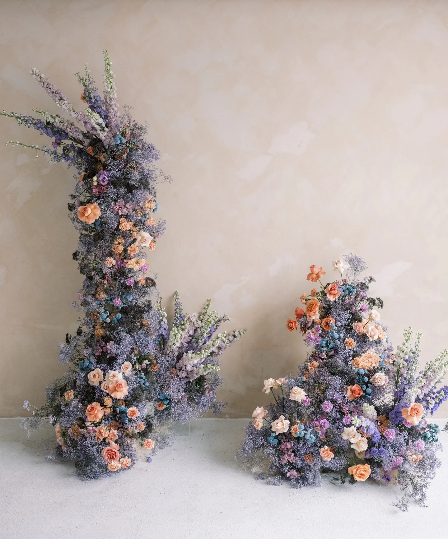 BLOOM SCHOOL INSTALLATIONS GO HARD! 
And these are only a few of the magical creations we&rsquo;ve made together with our attendees over the years!
Who&rsquo;s interested in joining us for a day of flowering, with all things revealed regarding our ap