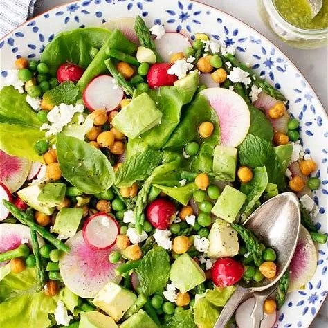 New Bright Spring Salad✴Ⓥ