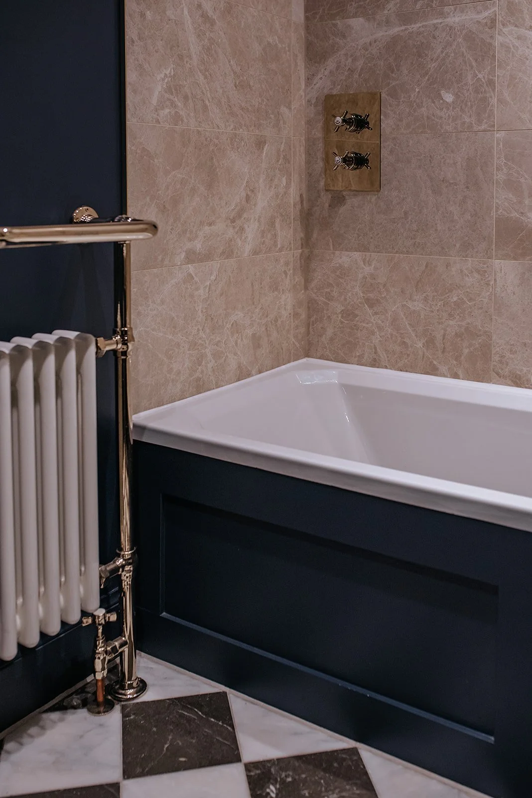 MAEDANIELS - LUCI REV-310_websize.jpg