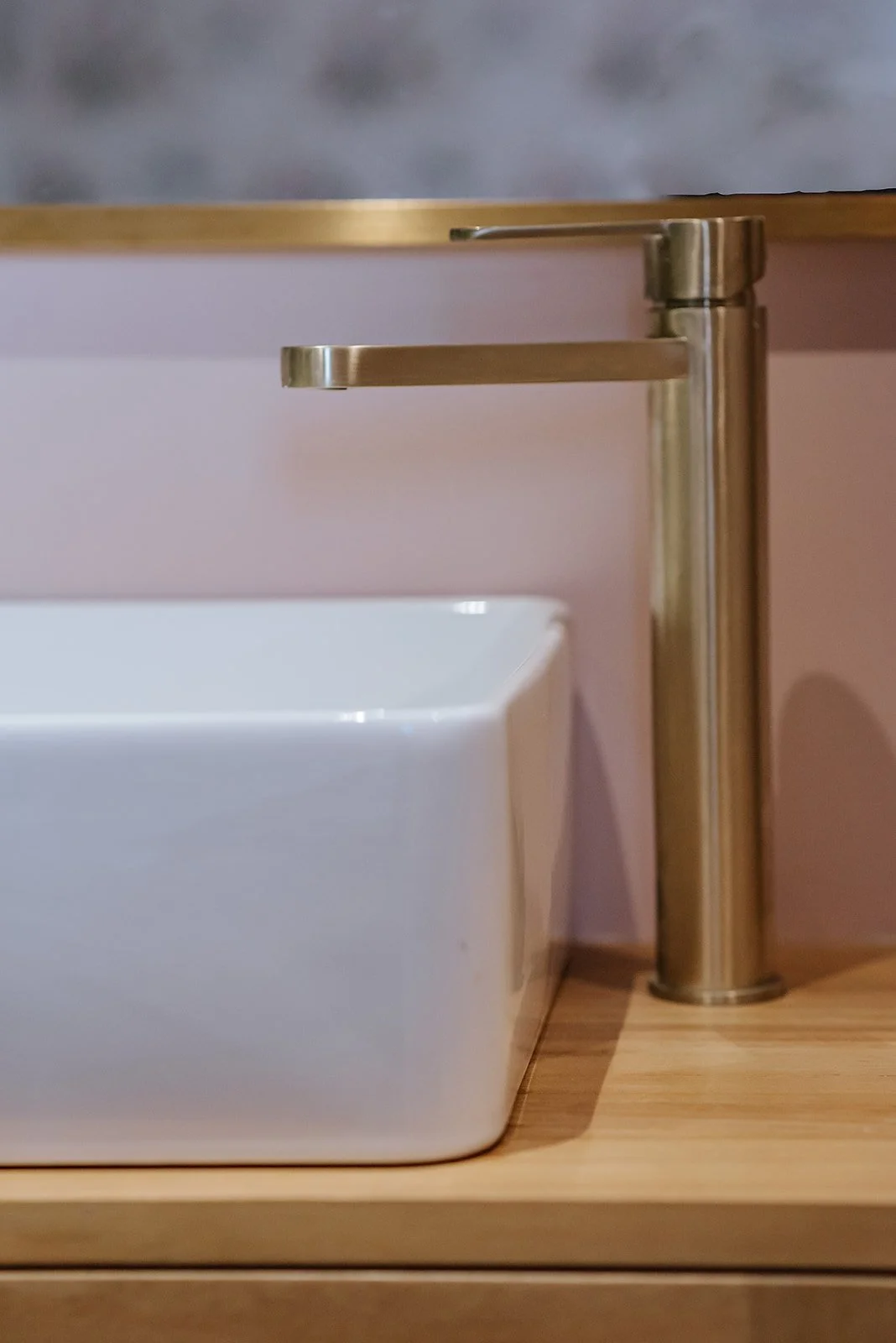 MAEDANIELS - LUCI-111_websize.jpg