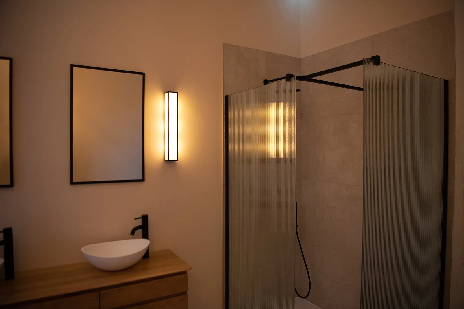 maedaniels - Luci-076.jpg