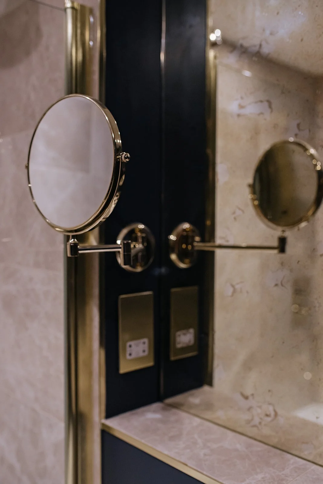 MAEDANIELS - LUCI REV-311_websize.jpg