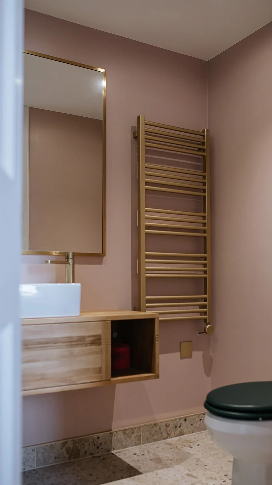 MAEDANIELS - LUCI REV-303_websize.jpg