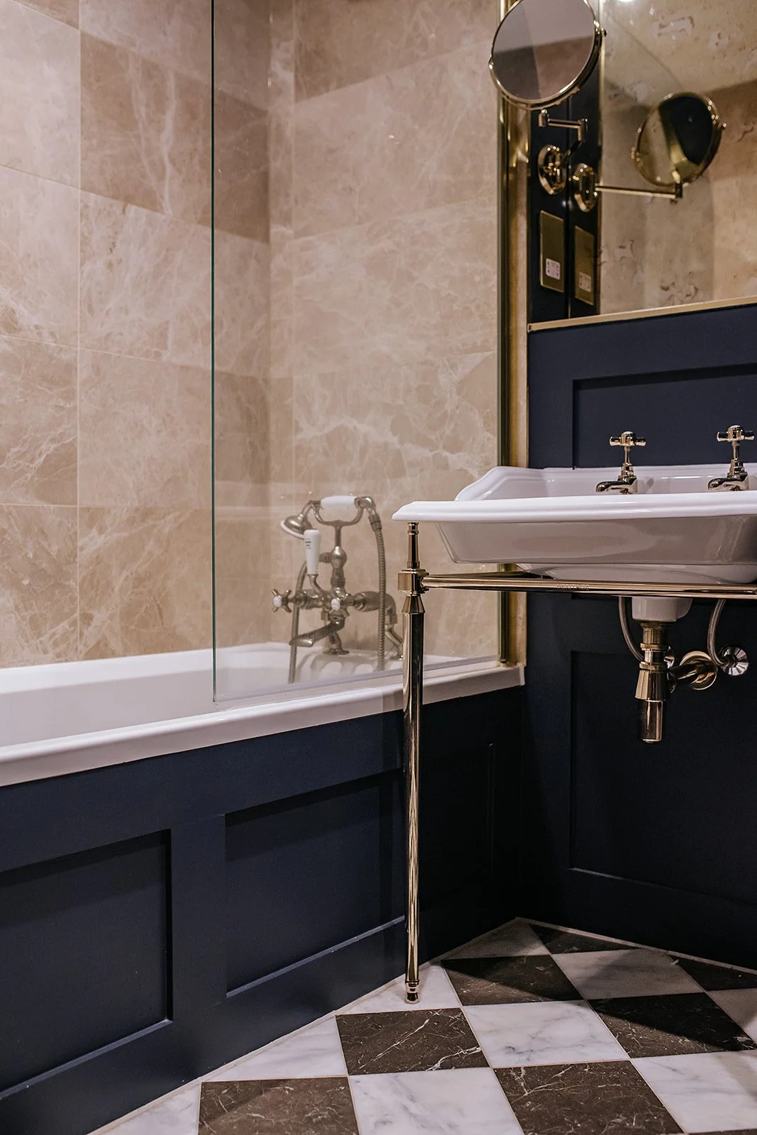 MAEDANIELS - LUCI-127_websize.jpg