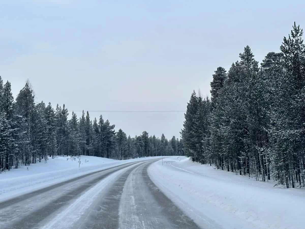 winter_driving_lapland_IMG_0972-2.jpg