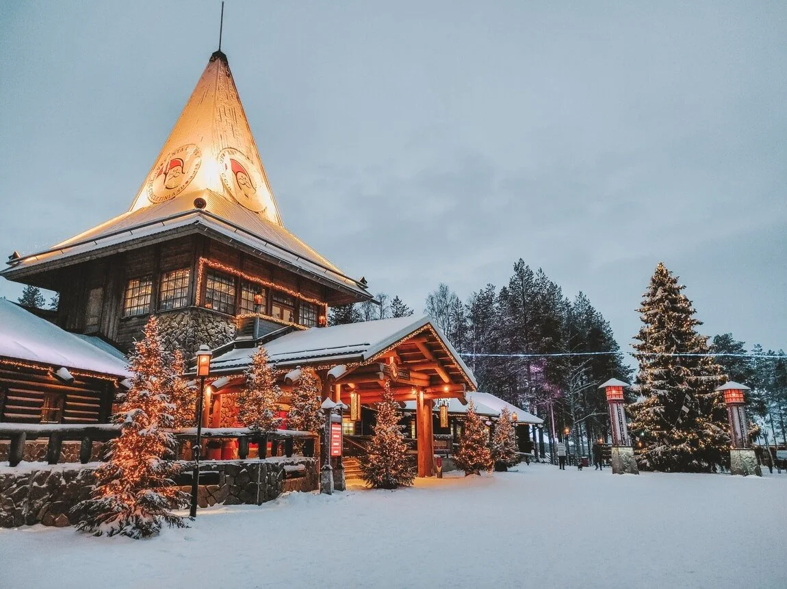Lapland-What-to-visit-Ultimate-Guide-Santa-Claus-Village-44.jpg