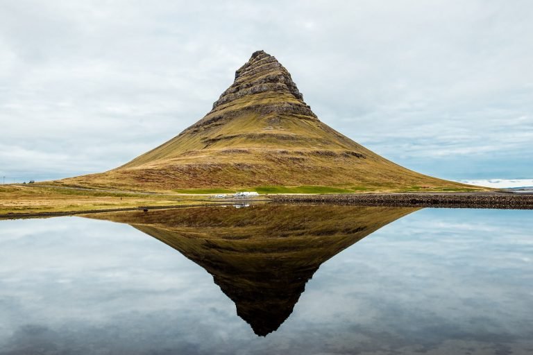 kirkjufell-mountain-iceland-768x512.jpg
