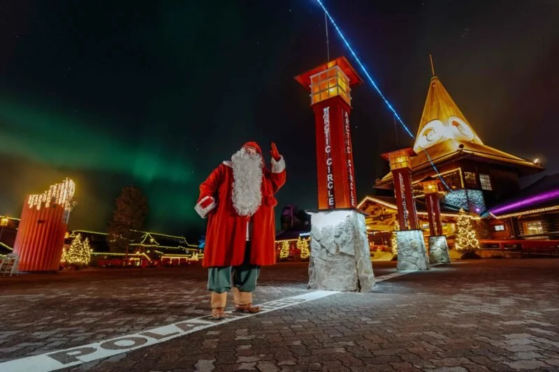 Santa-Claus-during-October-in-Santa-Claus-Village-Rovaniemi-Lapland-Finland-2-800x533.jpg