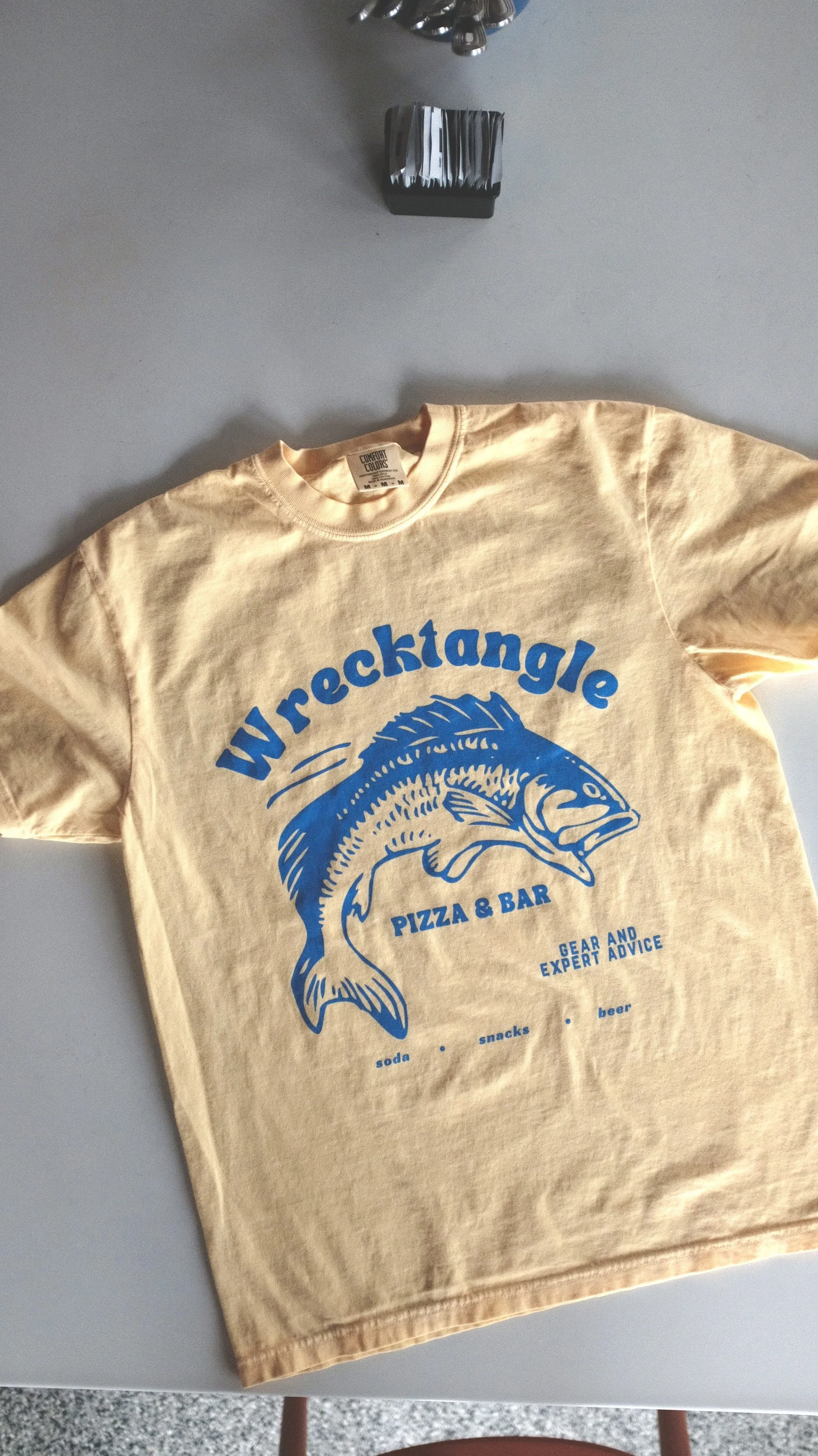 BAIT SHOP TEE - BUTTER