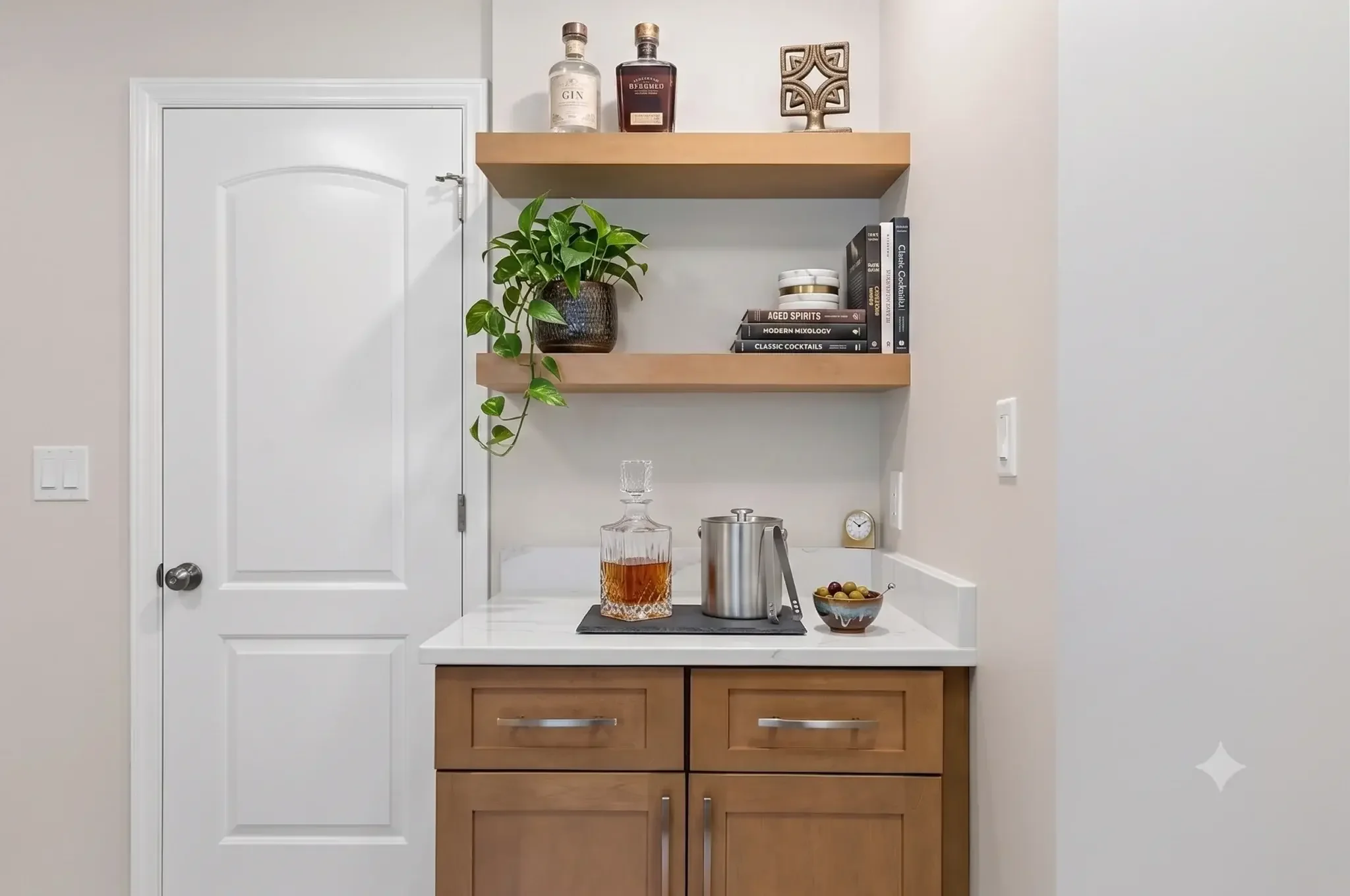 edwin-bar.jpg.webp