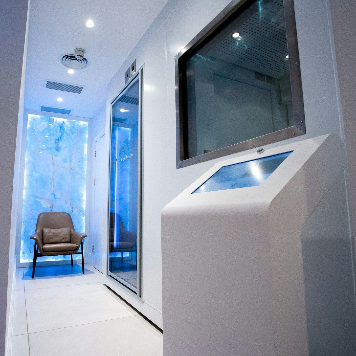 Whole-body Cryotherapy | The Body Lab

With technological advances, cold immersion has come a long way since its recorded use in 3500 BC. With the rise of cold plunges and showers, those focusing on their wellness are being introduced to a revolution
