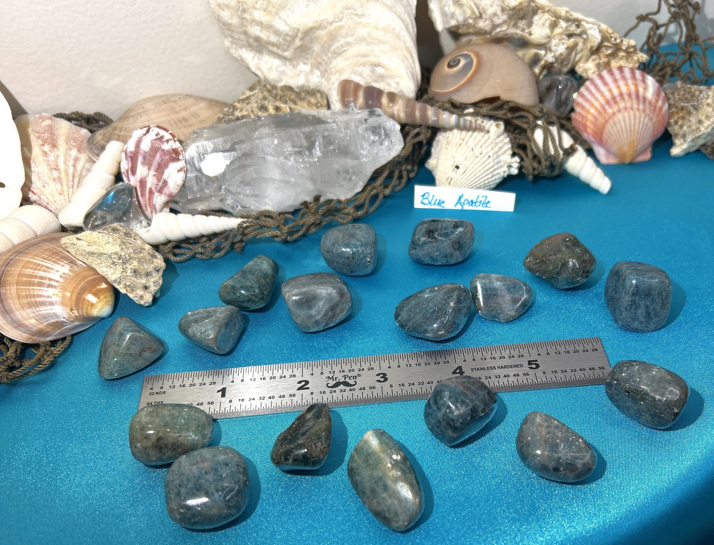 TUM-155 BLUE APATITE (3).jpg