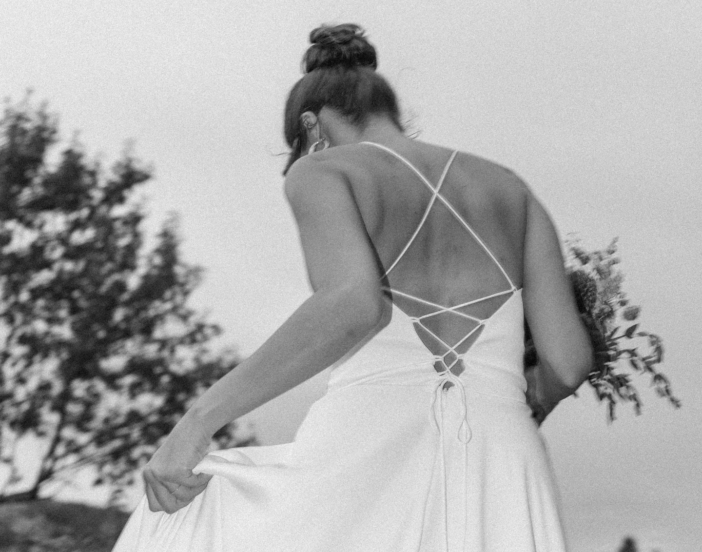 Fanni and Marci at @angyalkert_tabor with @mezeimenyegzo 

#hungaryweddingphotographer