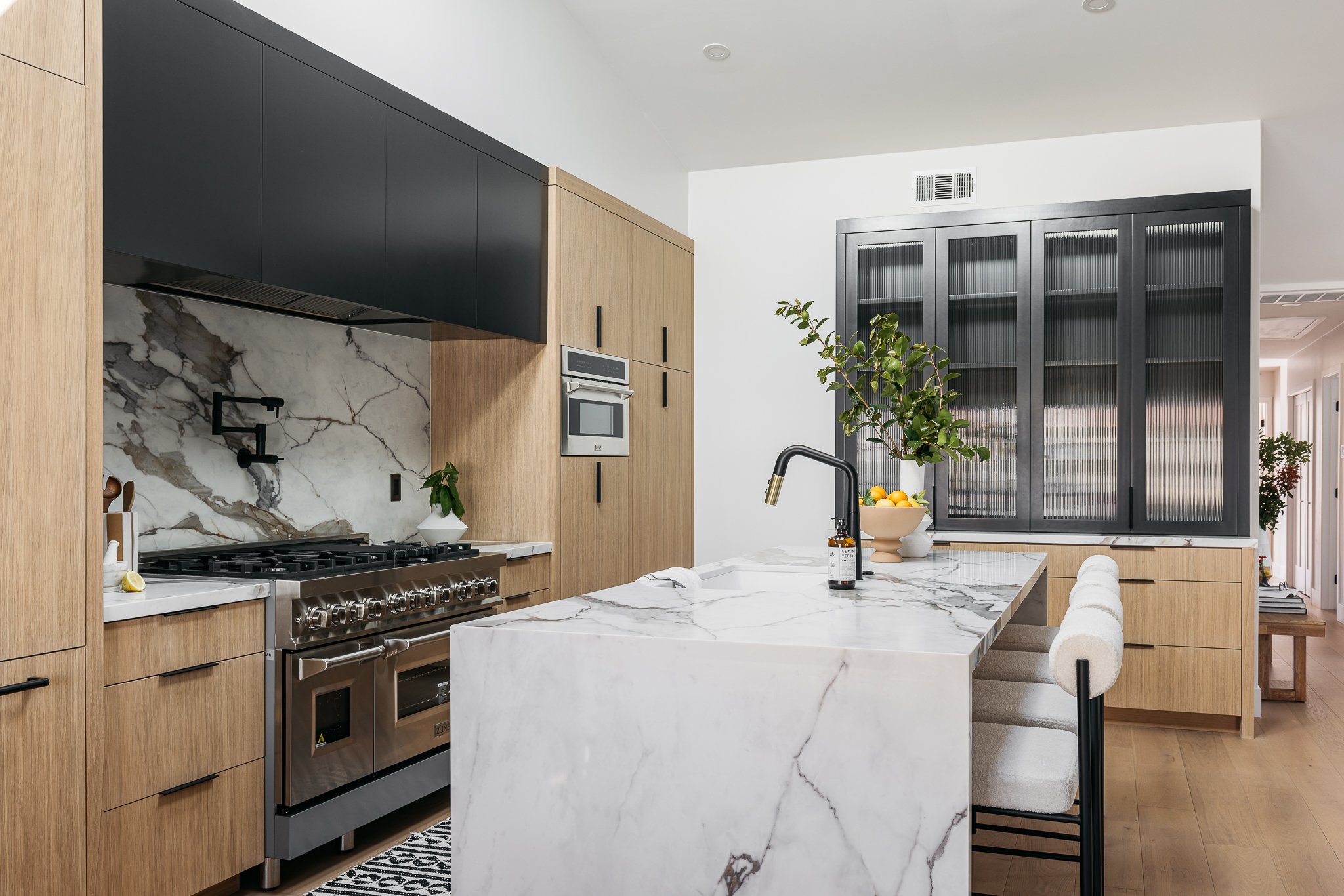 2912 hillcrest drive-14.jpg