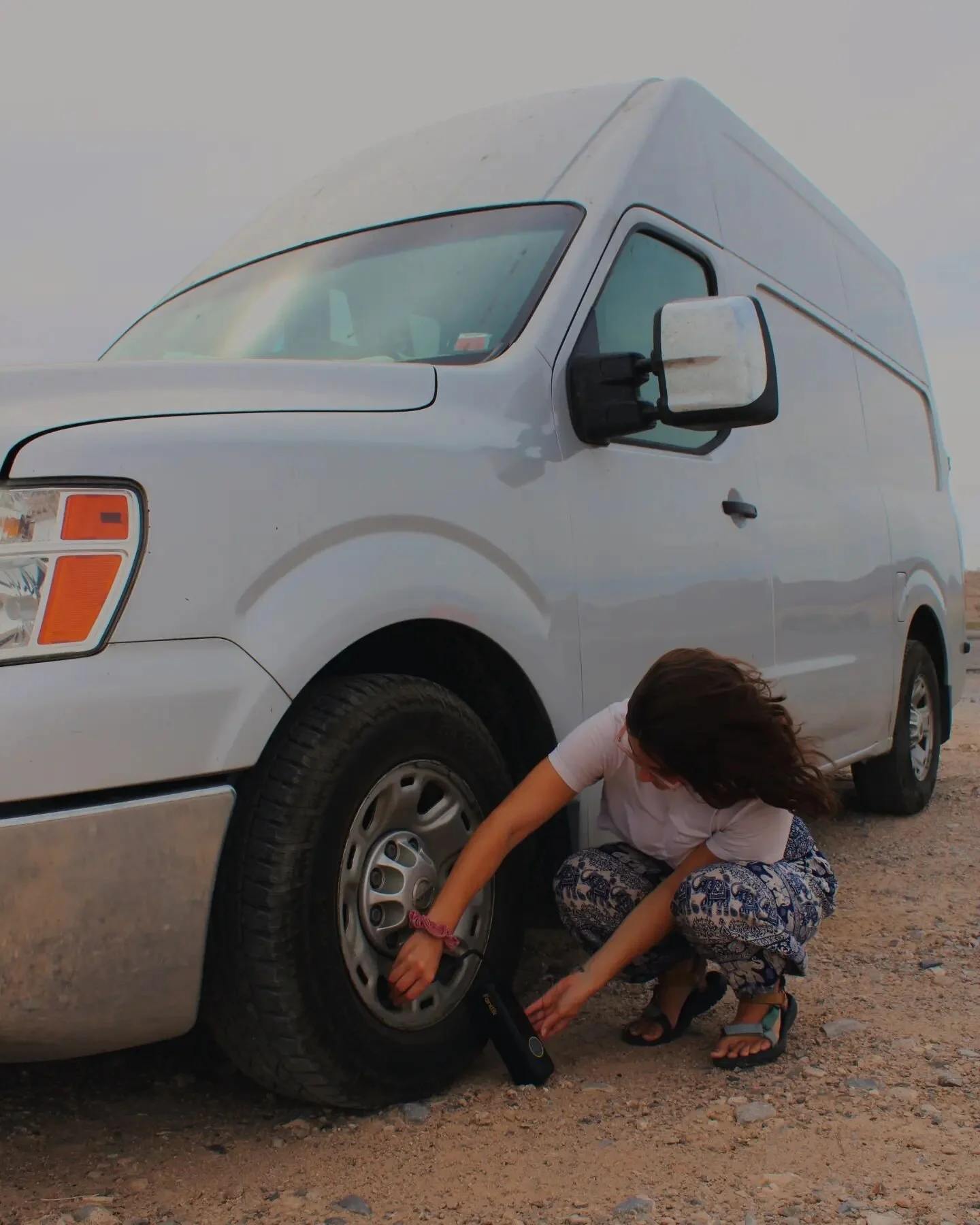 staying prepared in the van 🔧 

since we're constantly driving through national parks and forests and camping out in beautiful, scenic and secluded areas, we're also regularly driving off-road and can easily lose cell service. when we started vanlif