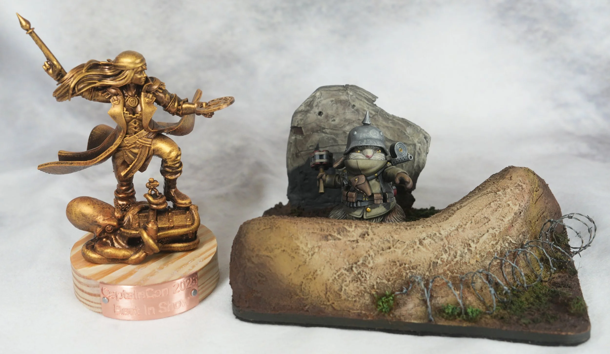 1st Place Diorama & BEST IN SHOW - Trench Bunny by John Baggett