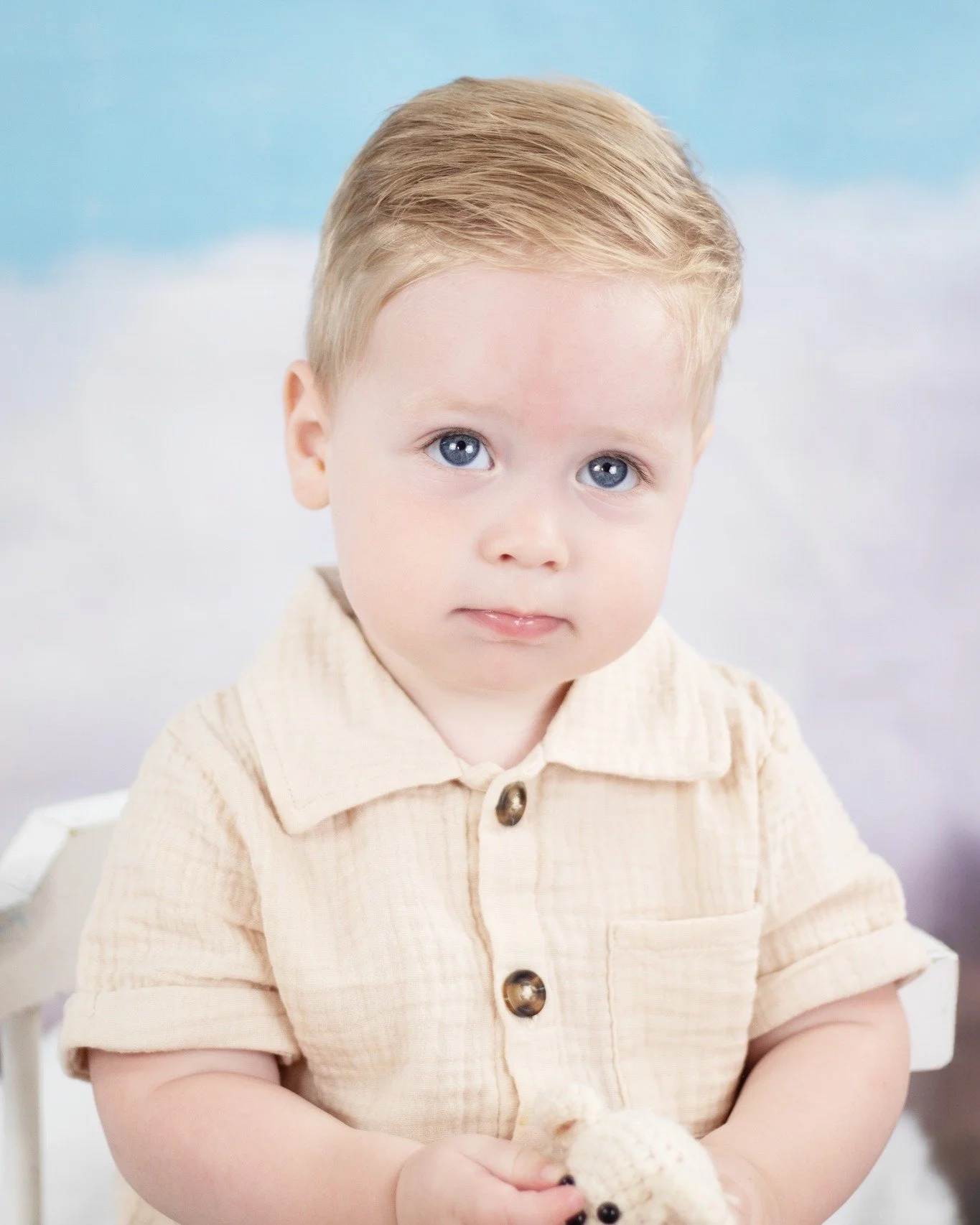 👼 One year of light, laughter, and love 💙This little angel boy is pure magic ✨
#AgooFamilyPhotography #AngelBabyBoy #OneYearOldMagic #HeavenlySmile #MilestoneMoments #BloomfieldHillsPhotographer #SweetSoulCaptured #BabyBoyGlow 📸👶💫