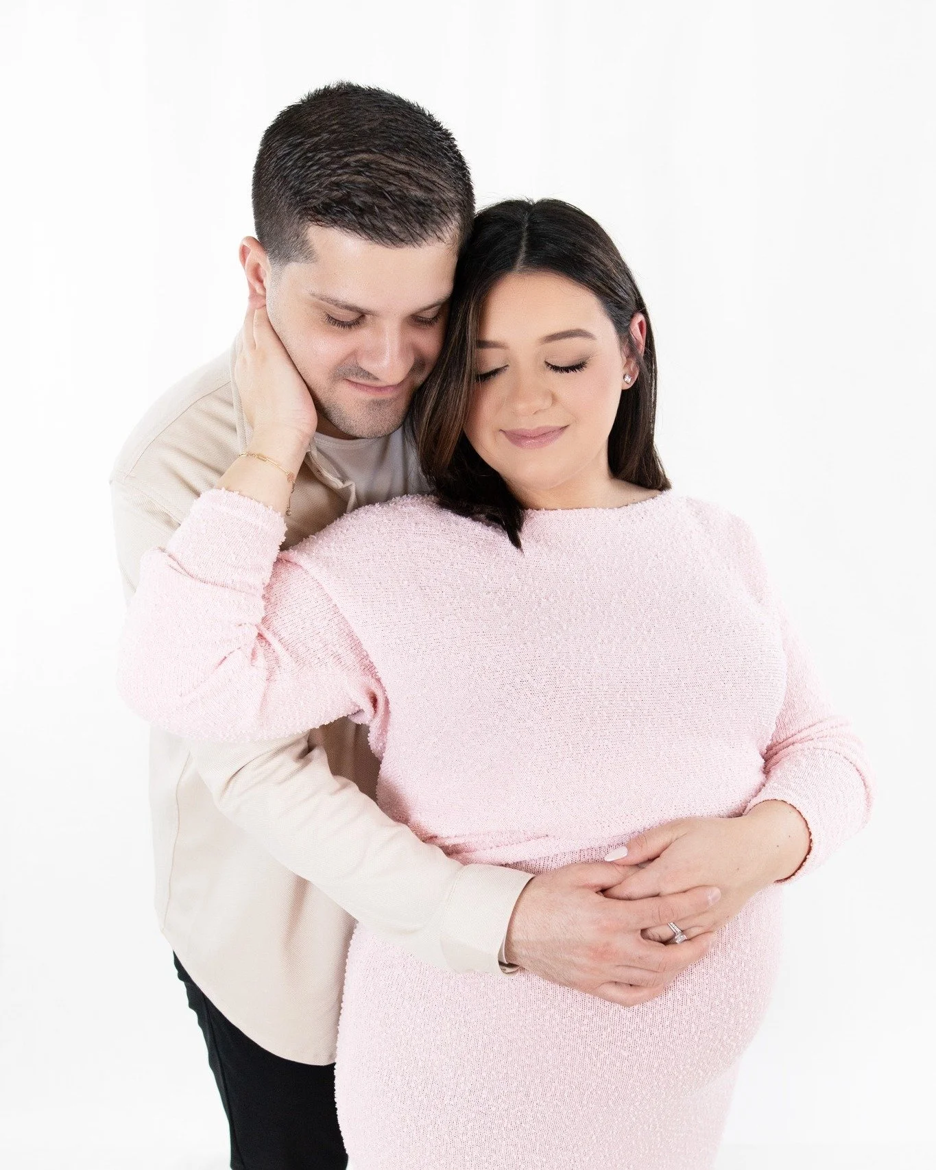 ✨ Wrapped in love as they wait for their baby girl 💕🤰
📸 Moments like these are the beginning of forever
#AgooFamilyPhotography #MaternityMagic #BabyGirlOnTheWay #GrowingFamily #LoveInEveryFrame #ParenthoodJourney #MaternityPhotography #CapturedWit