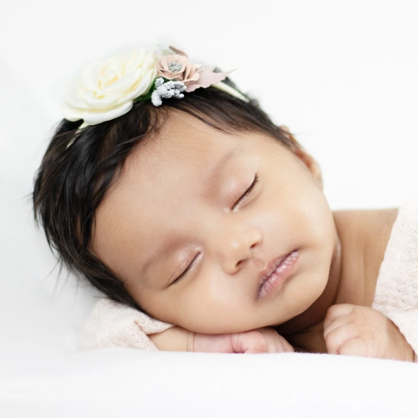 🌙🩷
.
.
.
#agoofamilyphotography #newbornphotography
#newbornphotographer #infantphotography #toddlersphotography #familyphotography #familyphotographer #baby #sweetbaby #thebabyyears
#michiganphotographer #prettylovelymoments