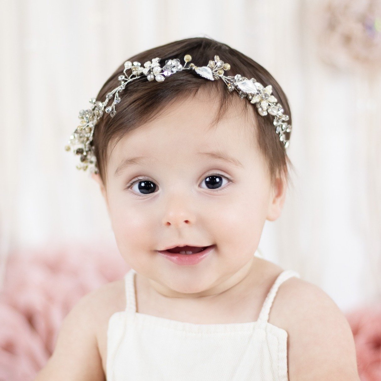 ✨ One whole year of snuggles, giggles, and tiny adventures 💕 From newborn cuddles to curious steps &mdash; here&rsquo;s to the magic of growing up 🌈
 #OneYearOld #MilestoneMoments #LittleLove #BabyMagic #CherishedMemories #FirstBirthdayJoy 🥳👶📸🎈