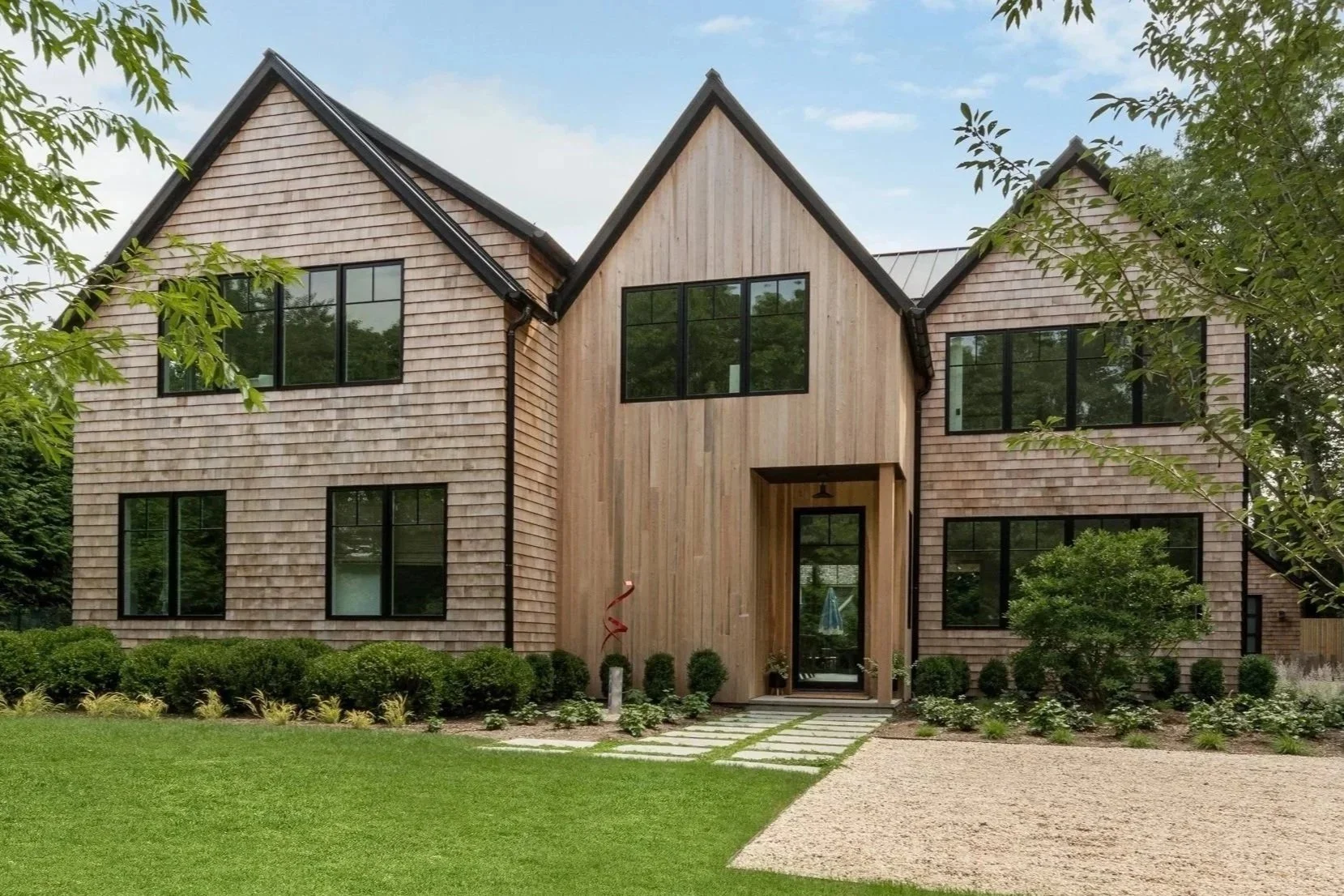 10.0 Bridgehampton House