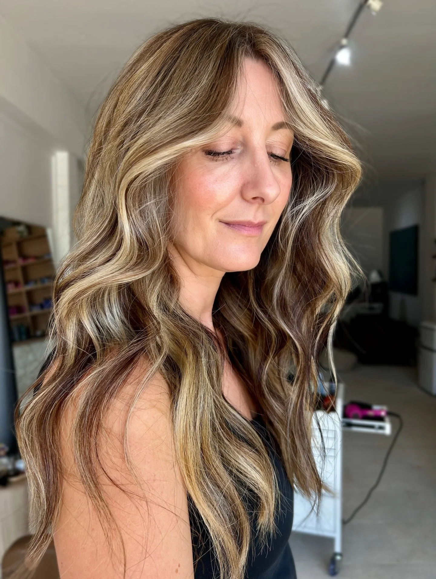 Soft, seamless, and made to live in 🤎✨

During our consult, the goal was clear &mdash; create a low-maintenance, lived-in blonde that works every way she wears it. Her biggest concern was feeling too dark around the face when her hair is pulled back