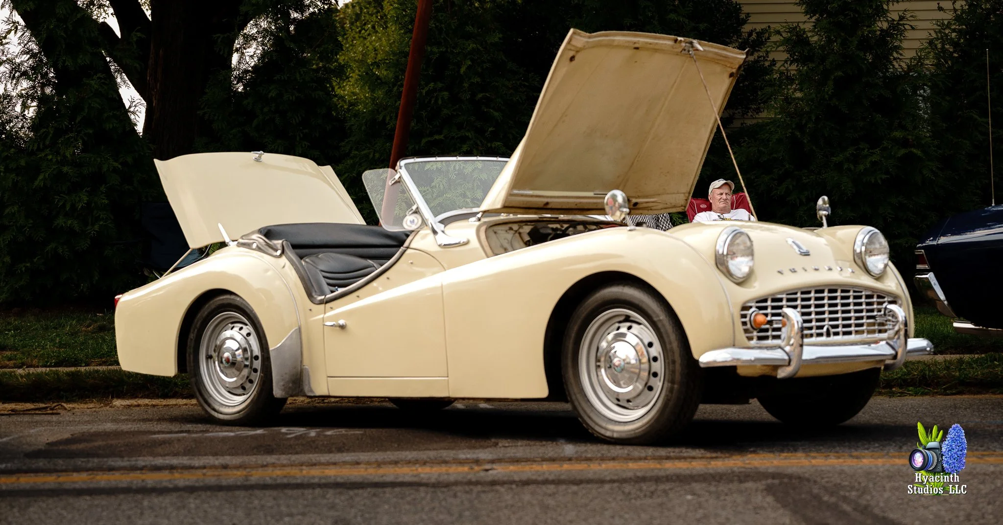 hyacinthstudiosllc-sat24august2024-springfieldcarshow-03.jpg
