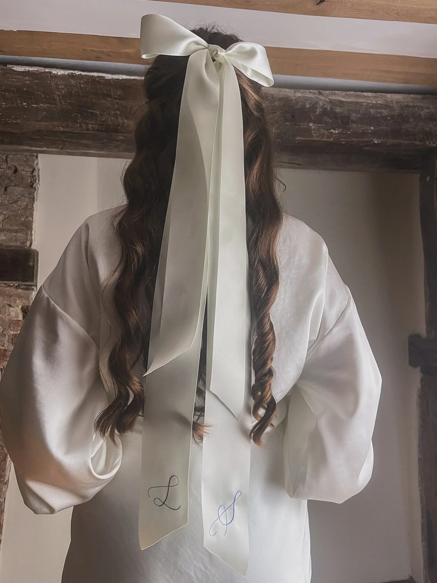 If a veil isn’t the right hair accessory for your wedding, how about our hand embroidered monogrammed hair bows. We embroidered the initials into the tails of the double bow for an extra personal touch. Design your own bow, change the colours o