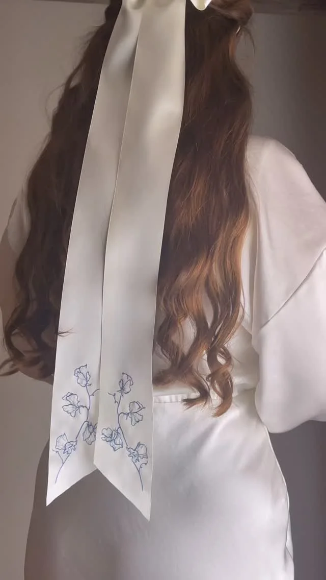 Sweet Pea Bridal Bow
Join the waitlist for our alternative for a veil, customise your wedding hair accessories to suit you.
Sweet peas are a golden reminder of my grandmother, who never failed each summer to create a sweet pea archway for me to sit