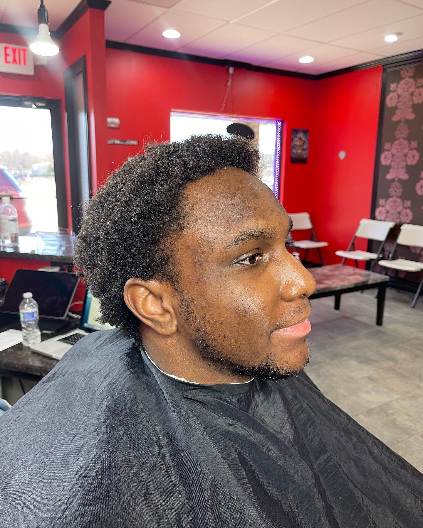I usually don&rsquo;t do conservative haircuts but at the clients request I delivered #redemptionbarbershop #indianapolis #indianapolishairstylist #indianapolisbarber #indianapolisbarbershop #greenwoodindiana #greenwoodbarbershop
