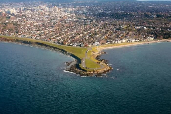 Clover Point Beach Cleanup - UVic Club