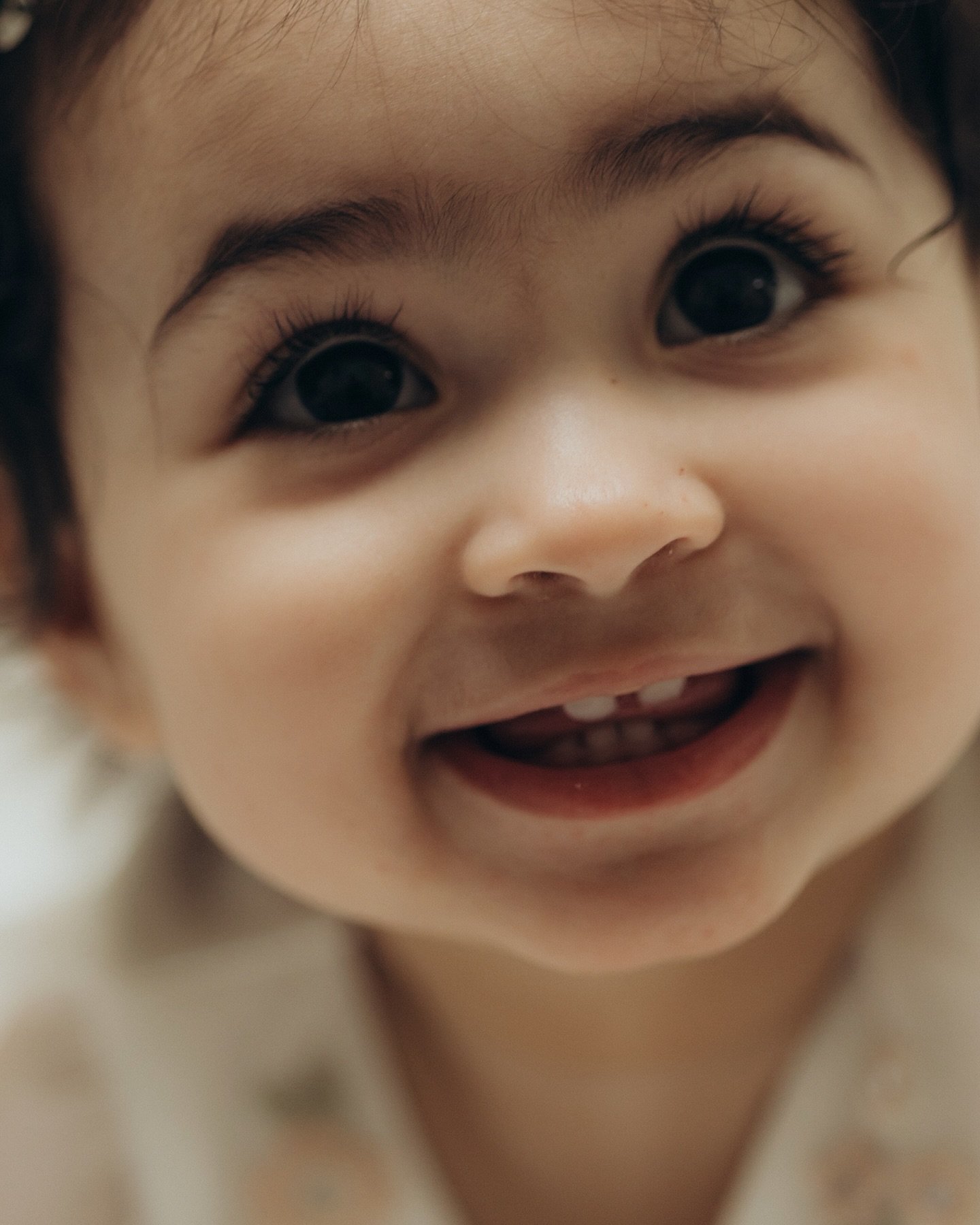 &ldquo; bright eyes, and a smile that lights up the day.&rdquo;
smash cake
